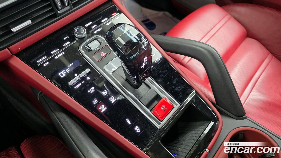 Porsche Cayenne 2020