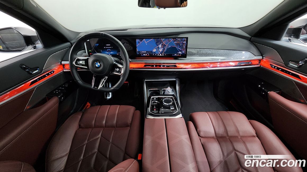 BMW 7-Series 2024