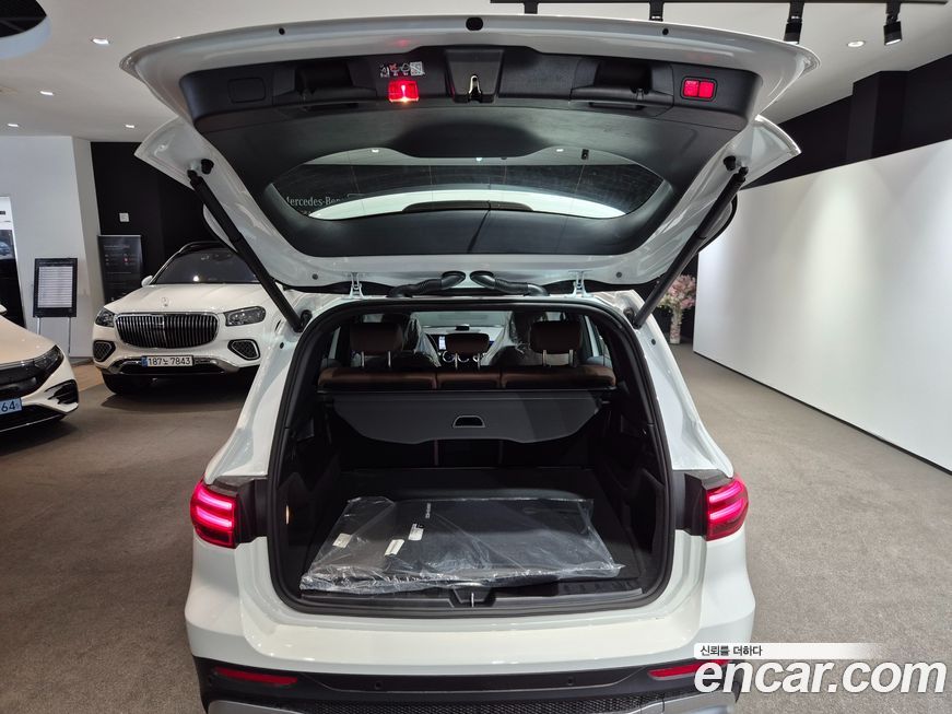 Mercedes-Benz GLB-Class 2026