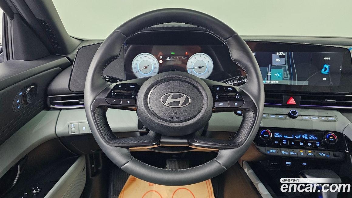 Hyundai AVANTE 2025