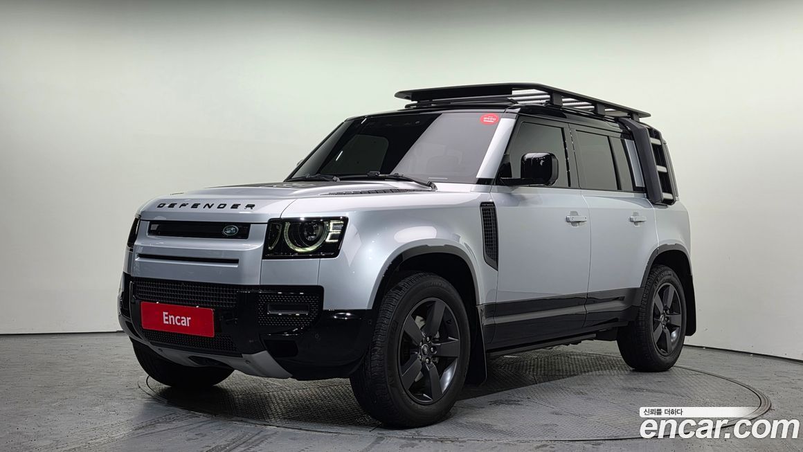 Land Rover Defender 2024