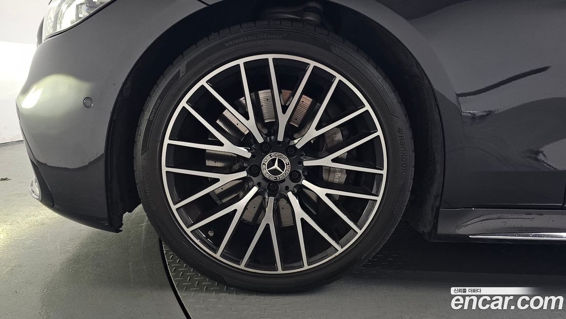 Mercedes-Benz S-Class 2021