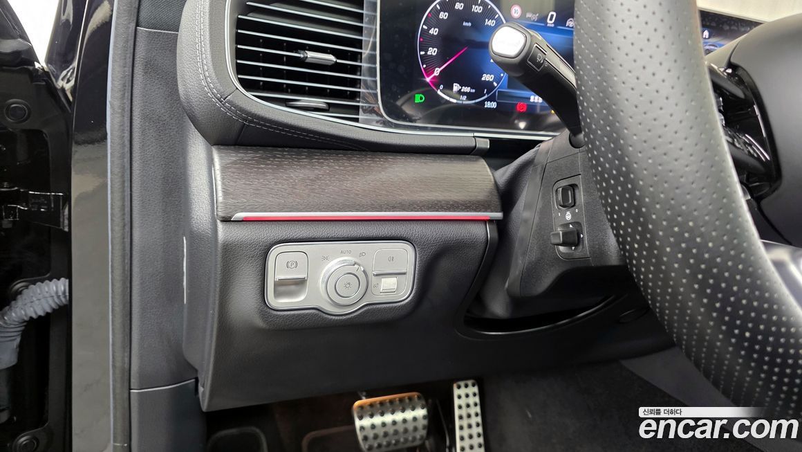 Mercedes-Benz GLE-Class 2023