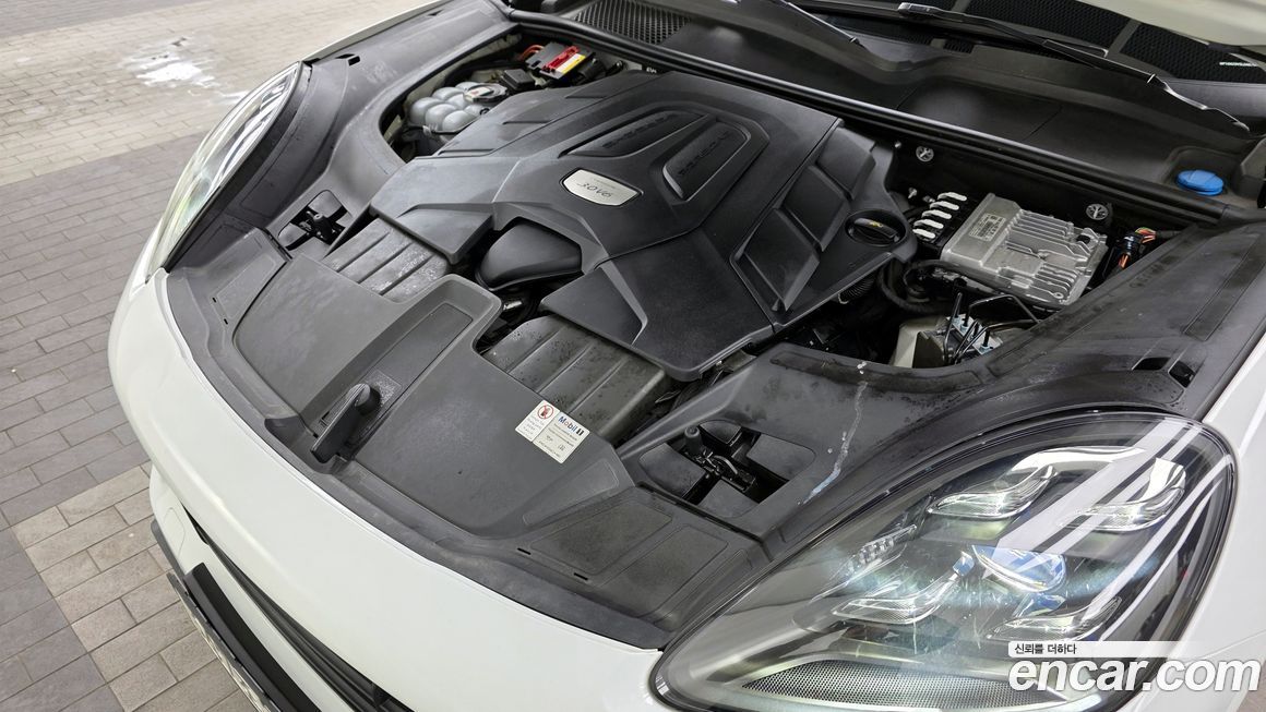 Porsche Cayenne 2020