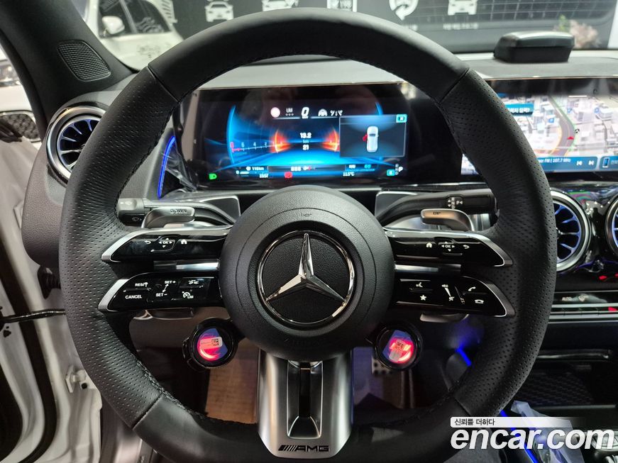 Mercedes-Benz GLB-Class 2026