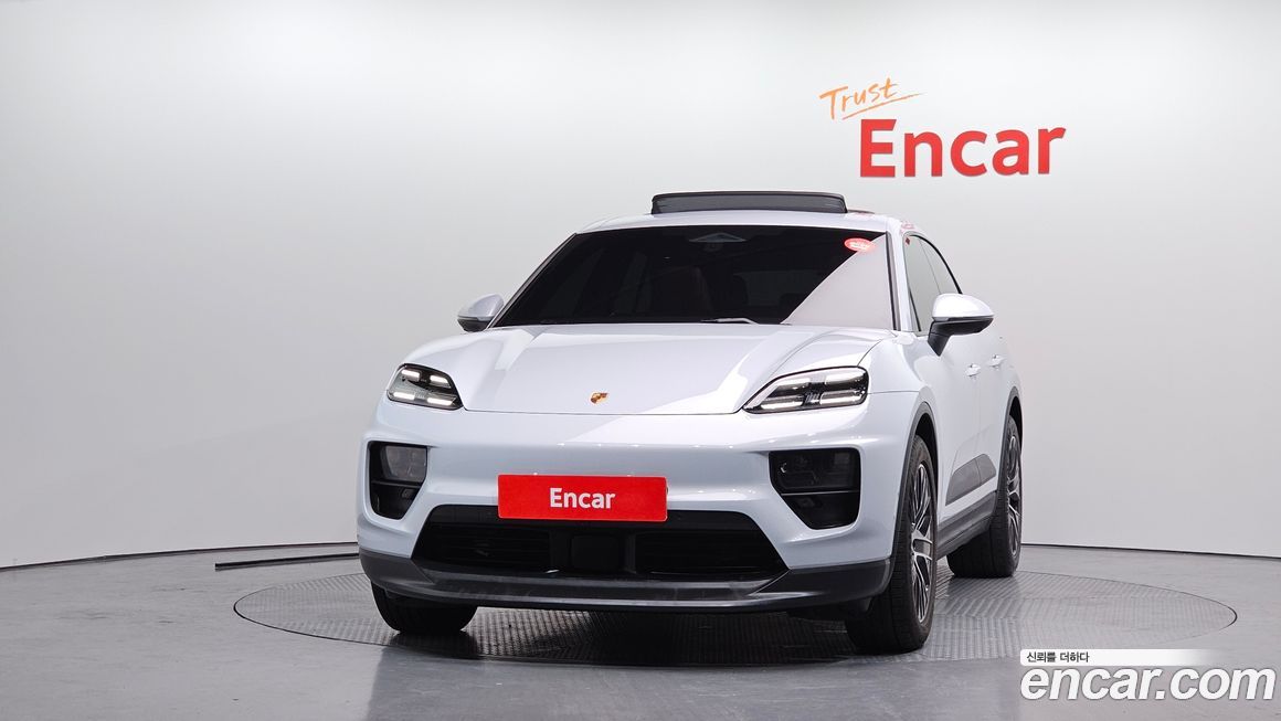 Porsche Macan 2025