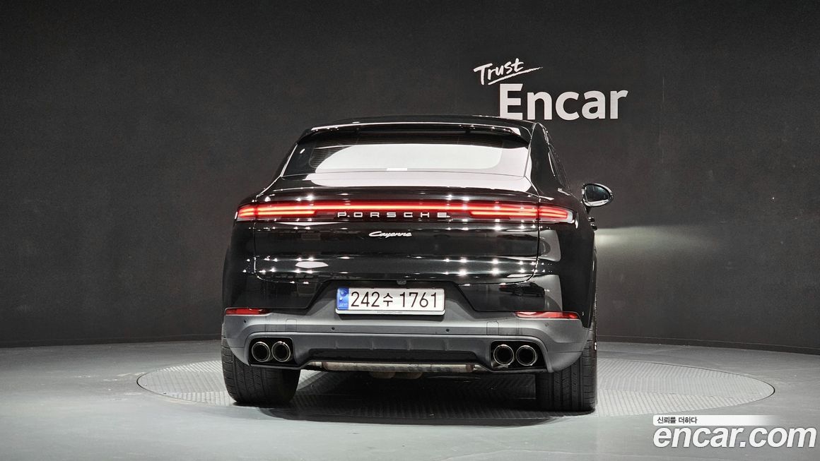 Porsche Cayenne 2024