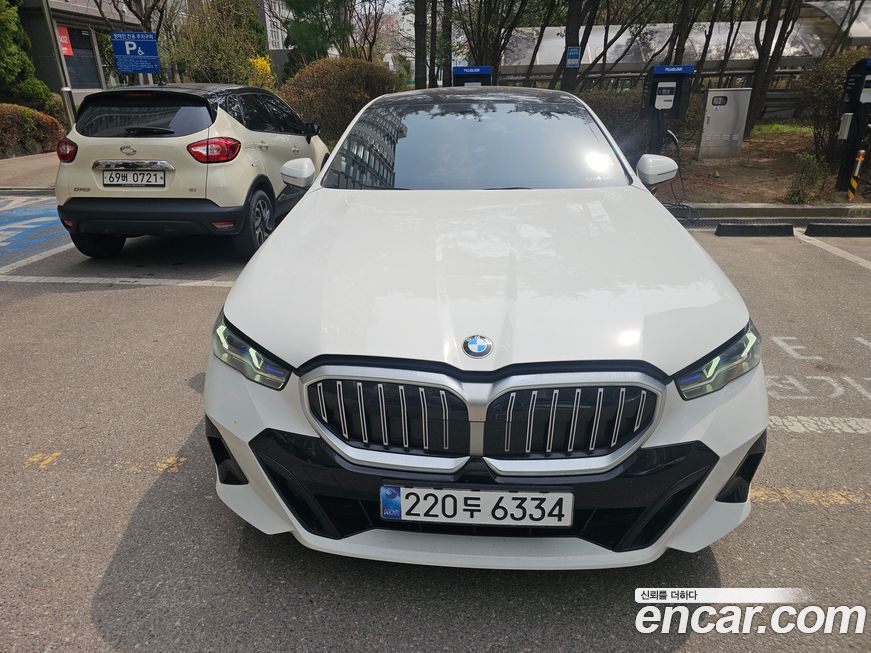 BMW 5-Series 2025