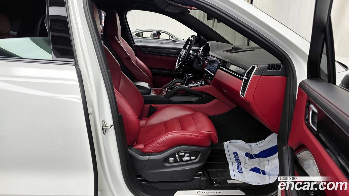 Porsche Cayenne 2020