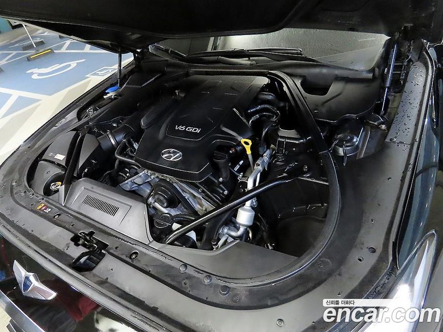 Hyundai Genesis 2016