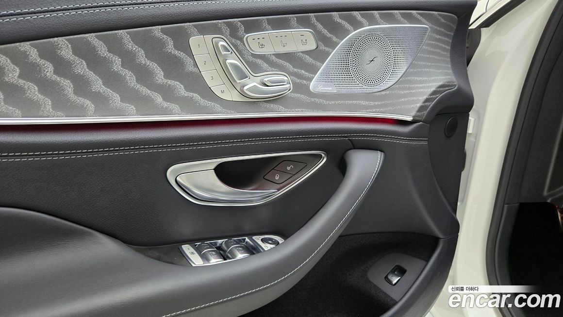 Mercedes-Benz AMG GT 2025