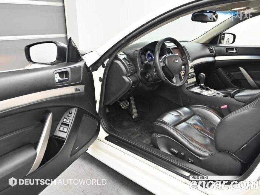 Infiniti G 2010