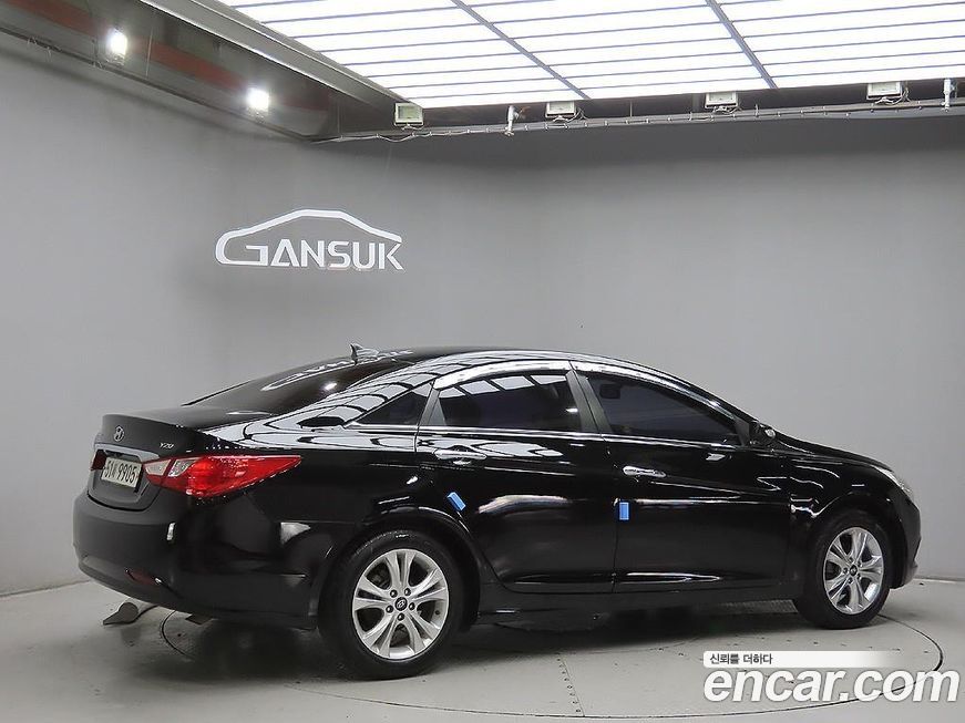 Hyundai Sonata 2011
