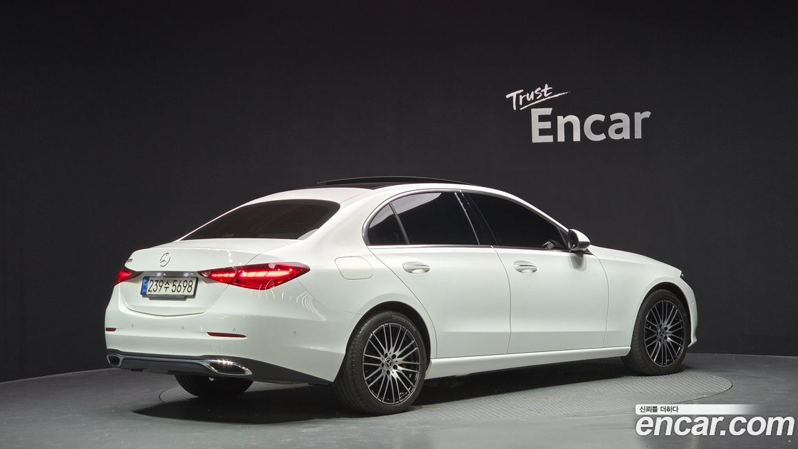 Mercedes-Benz C-Class 2023