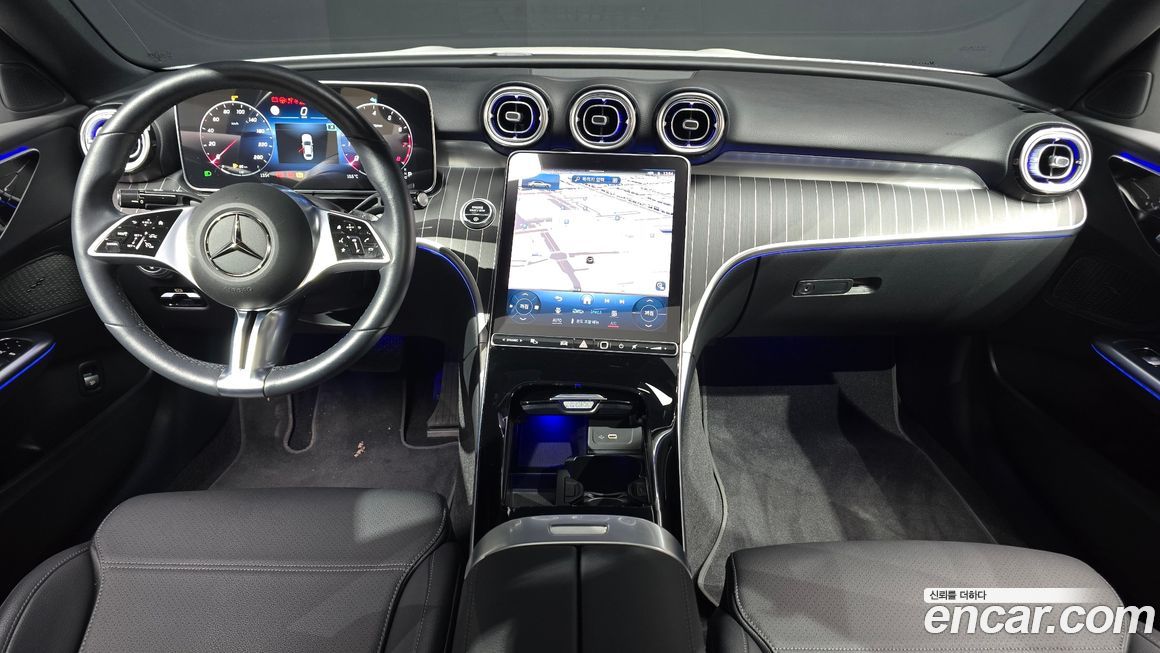 Mercedes-Benz C-Class 2023