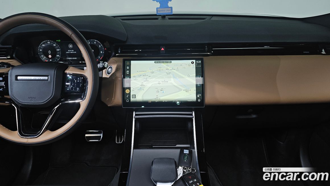 Land Rover Range Rover Velar 2025