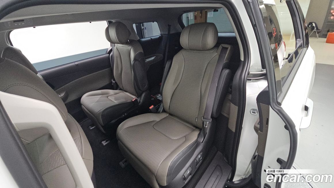 Kia Canival 2024