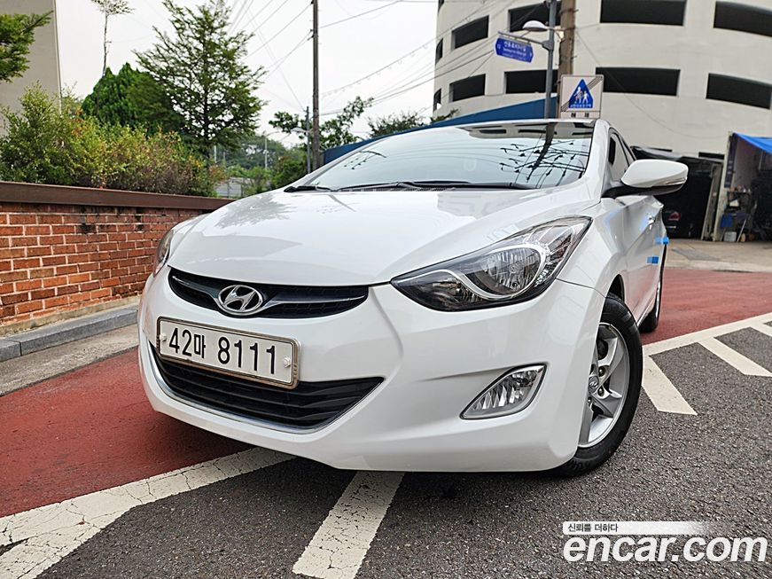 Hyundai AVANTE 2011