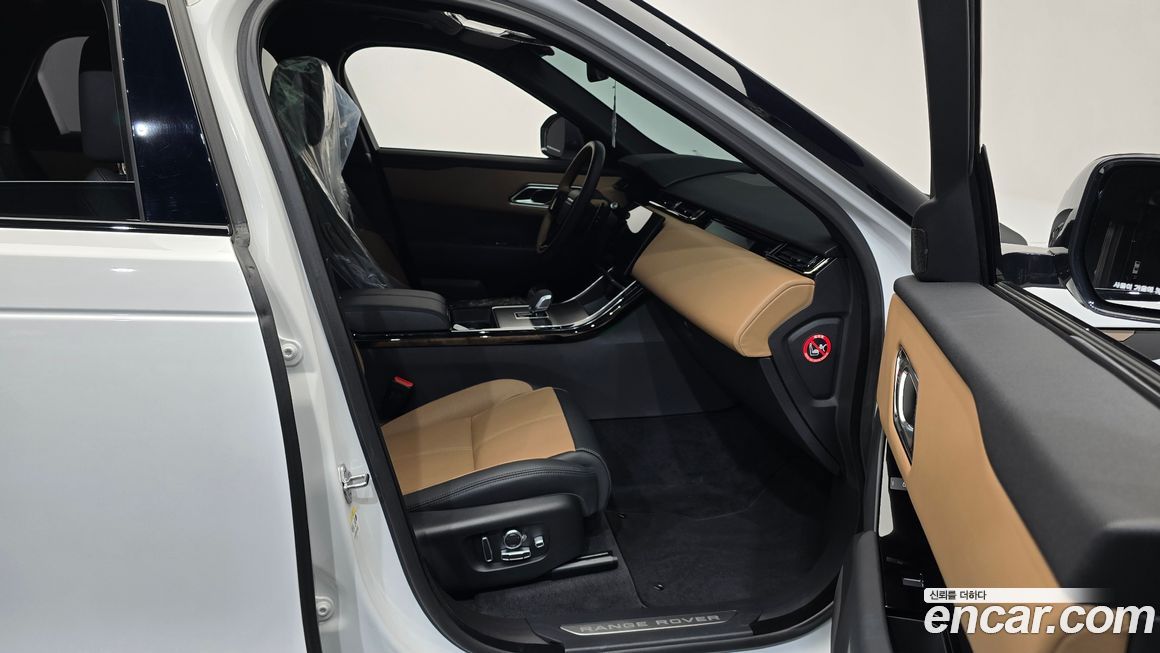 Land Rover Range Rover Velar 2025