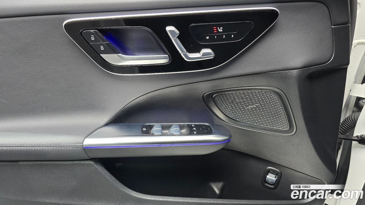 Mercedes-Benz C-Class 2023