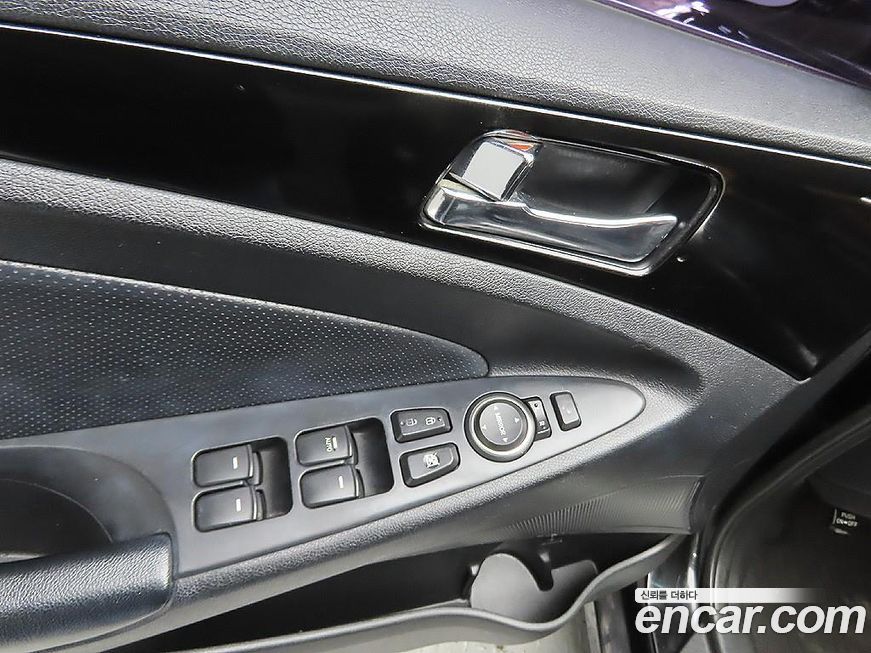 Hyundai Sonata 2011