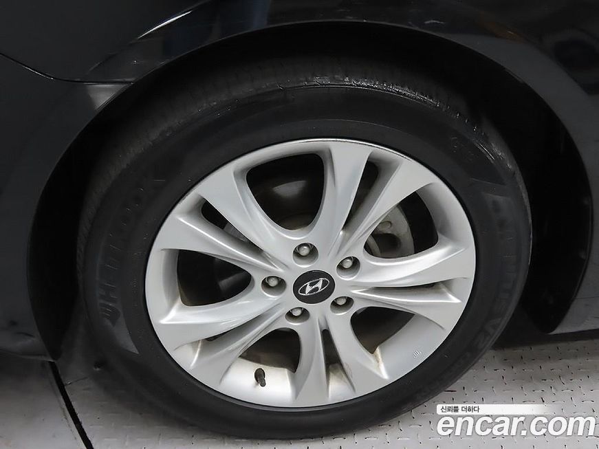 Hyundai Sonata 2011