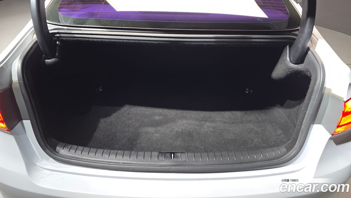 Hyundai Genesis 2015