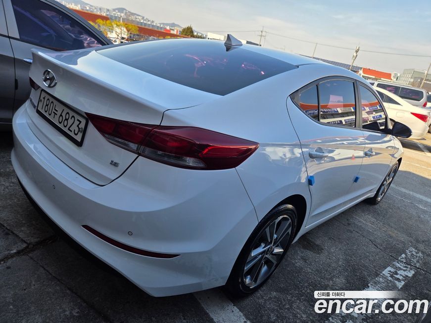 Hyundai AVANTE 2018
