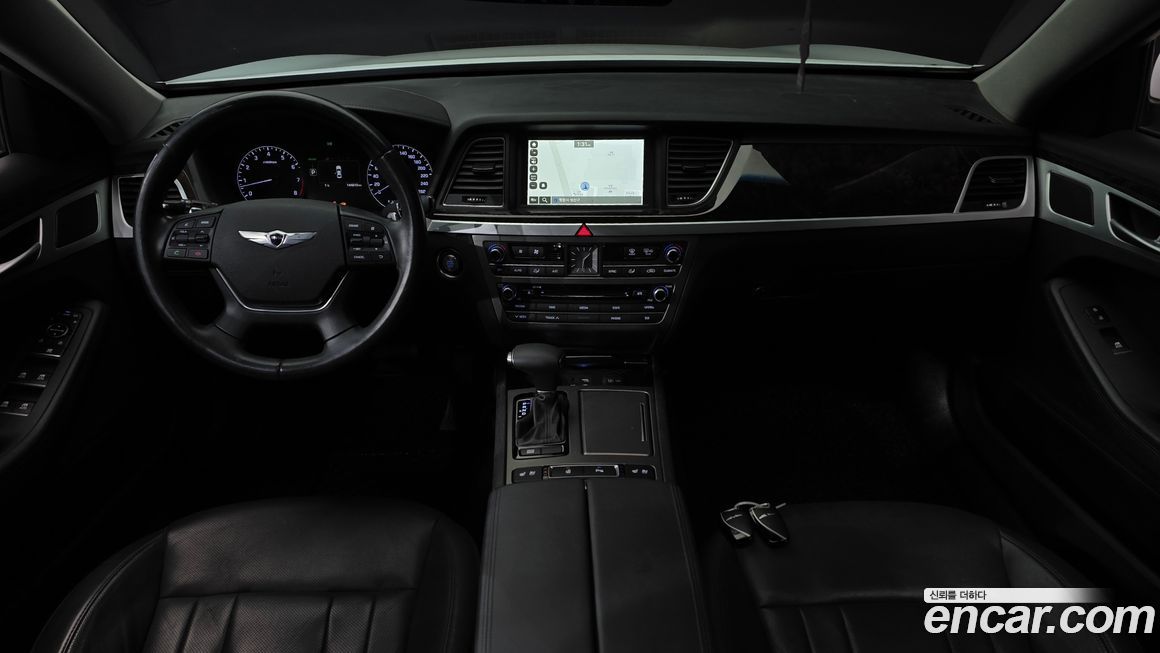 Hyundai Genesis 2015