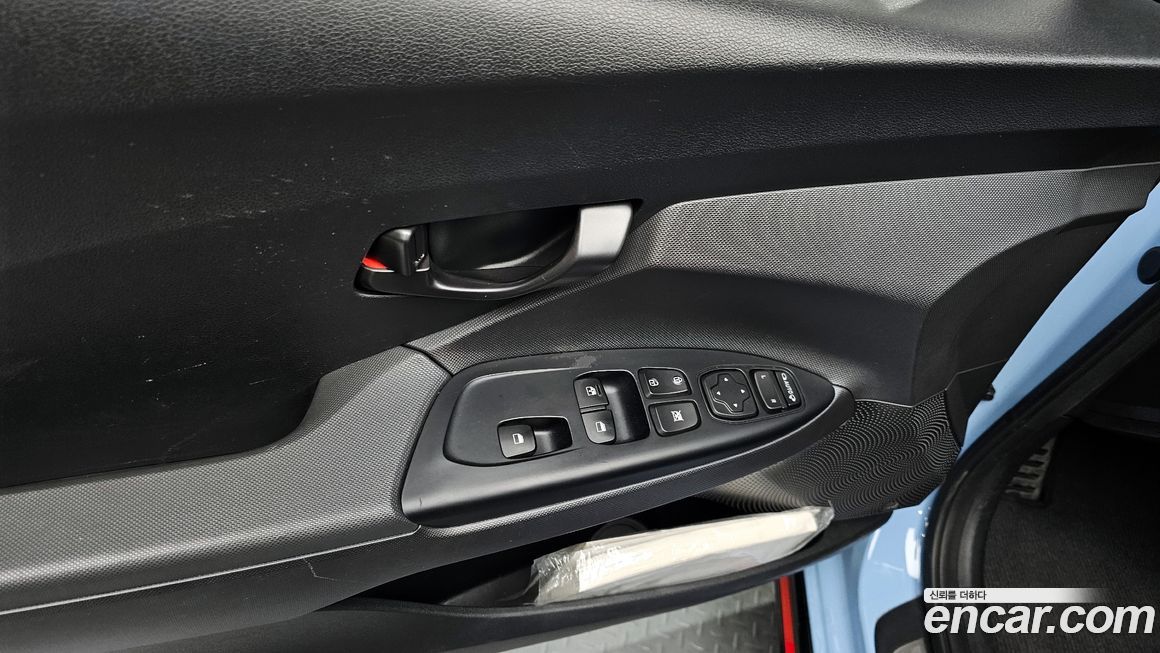 Hyundai Veloster 2021
