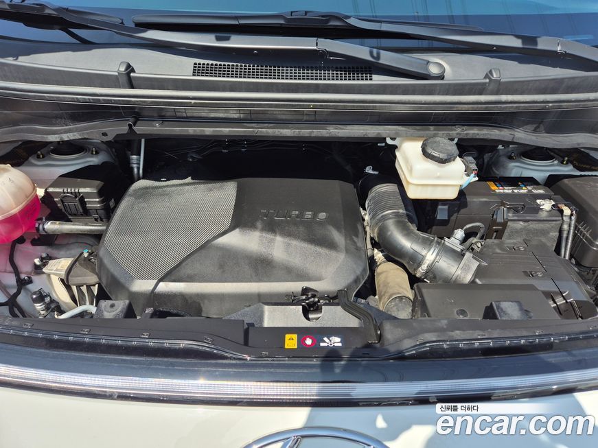 Hyundai Staria 2023