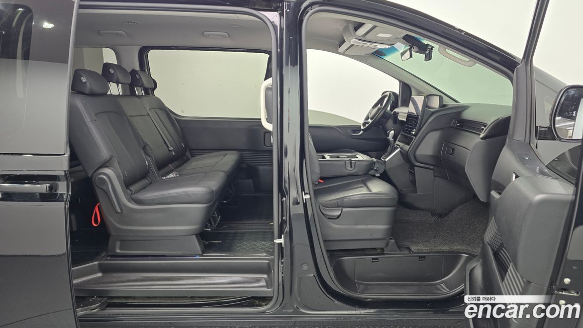Hyundai Staria 2024