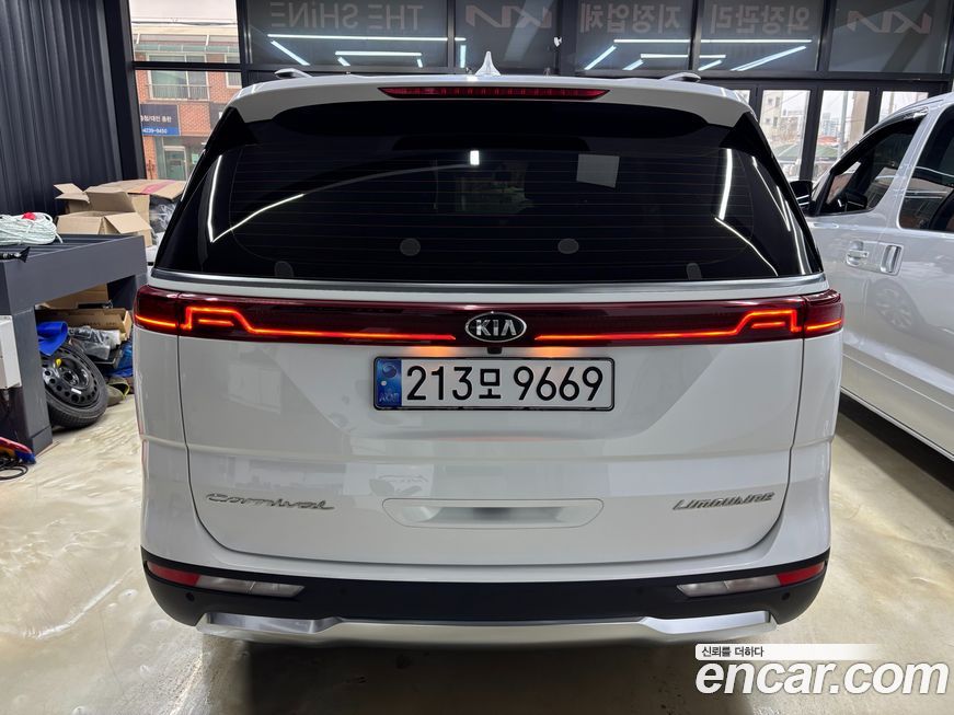 Kia Canival 2021