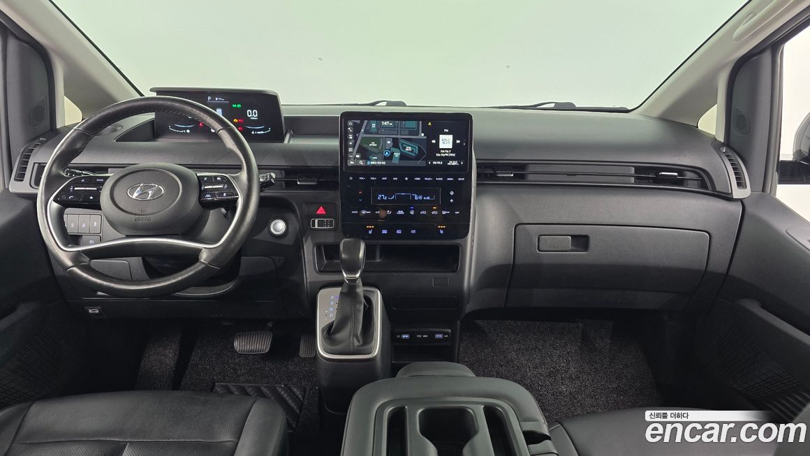 Hyundai Staria 2024