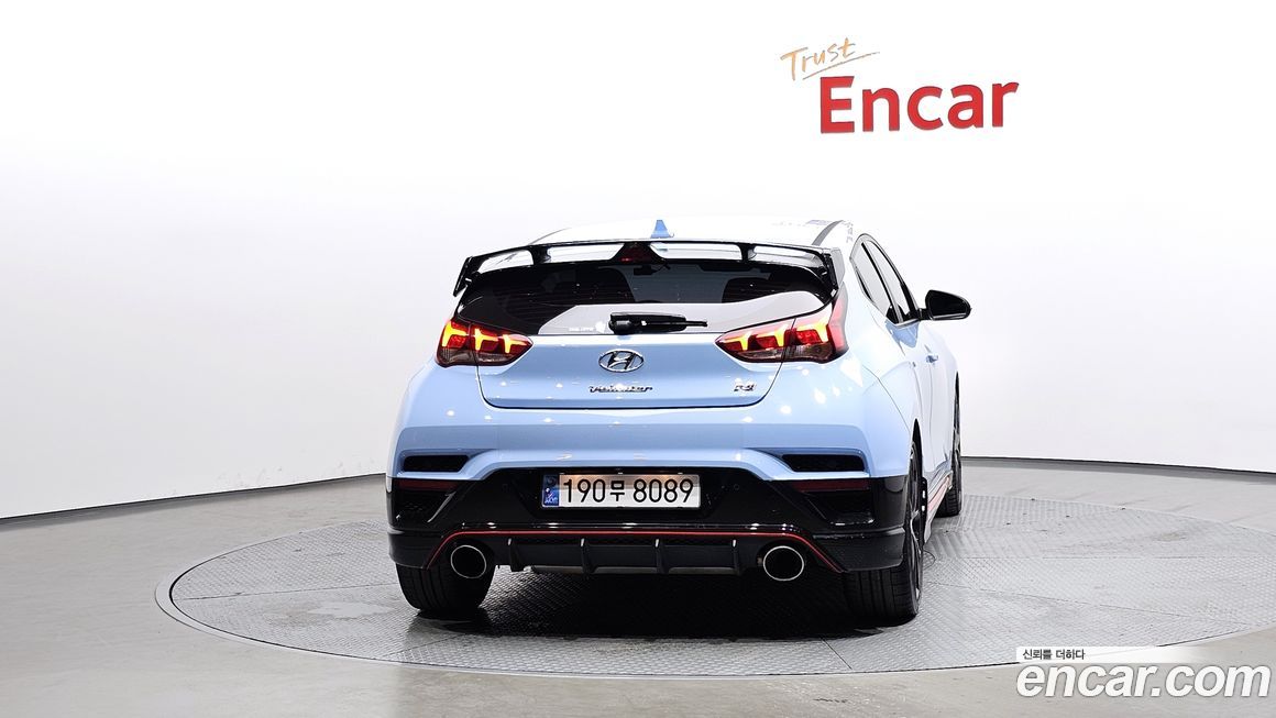 Hyundai Veloster 2021