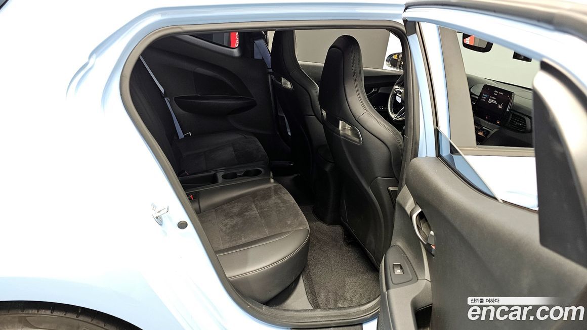 Hyundai Veloster 2021