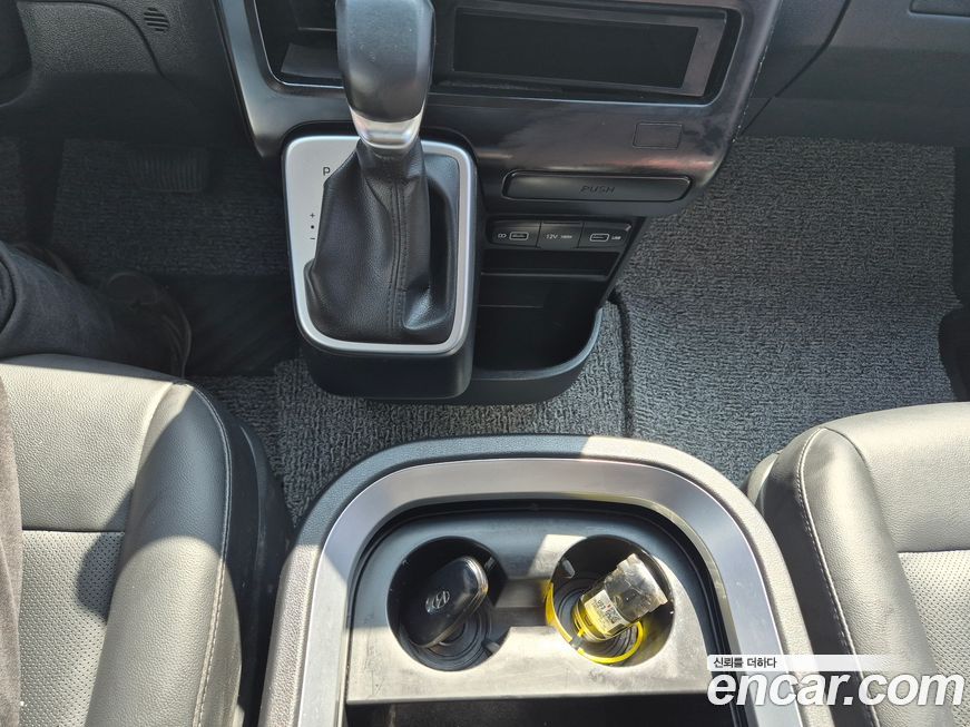 Hyundai Staria 2023