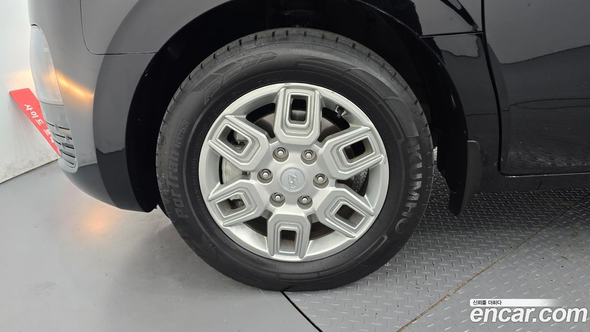 Hyundai Staria 2024