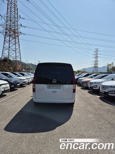 Hyundai Staria 2023