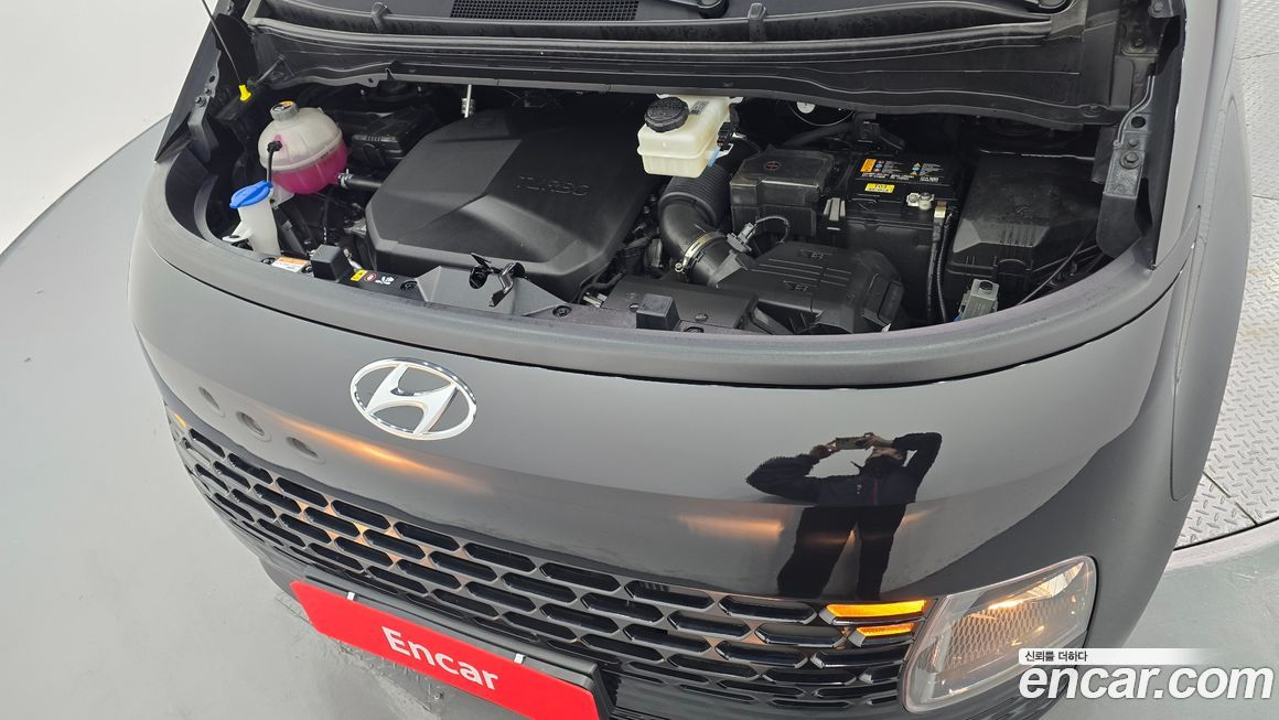 Hyundai Staria 2024
