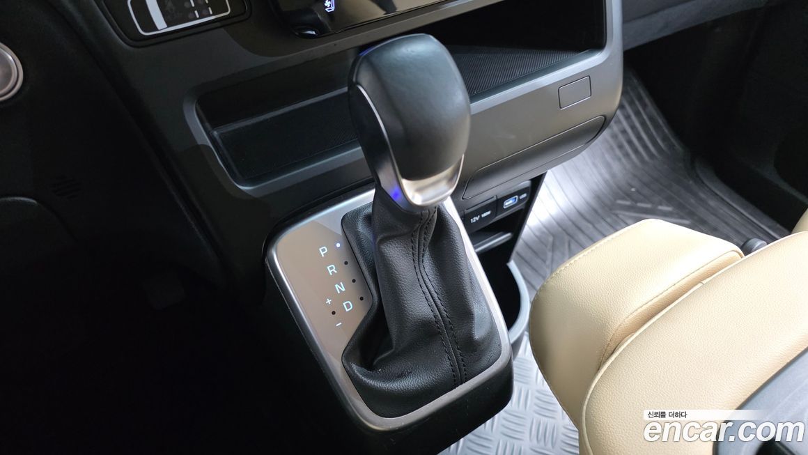Hyundai Staria 2024