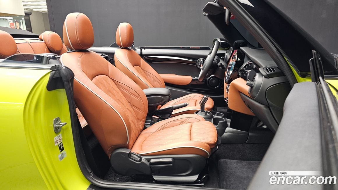 Mini Cooper Convertible 2024