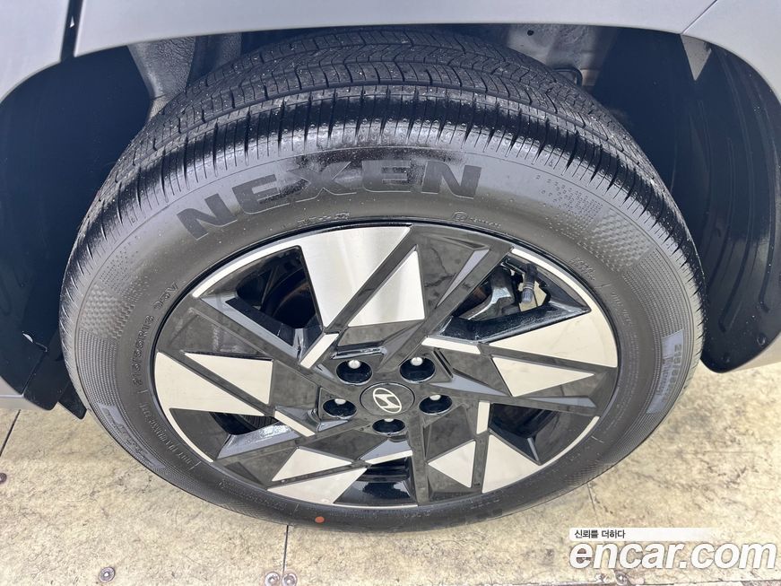 Hyundai Kona 2025
