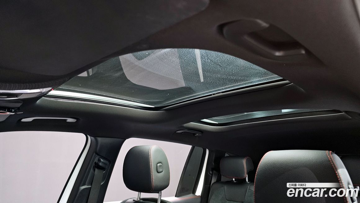 Mercedes-Benz GLB-Class 2023