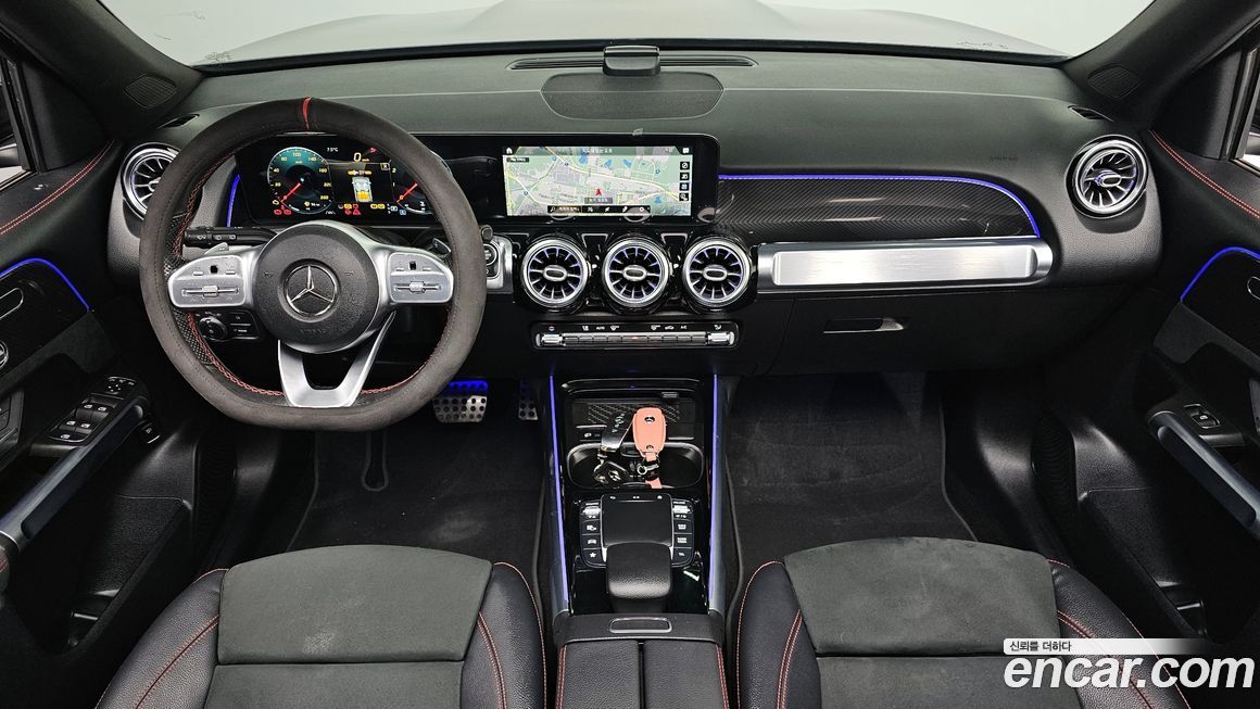 Mercedes-Benz GLB-Class 2021