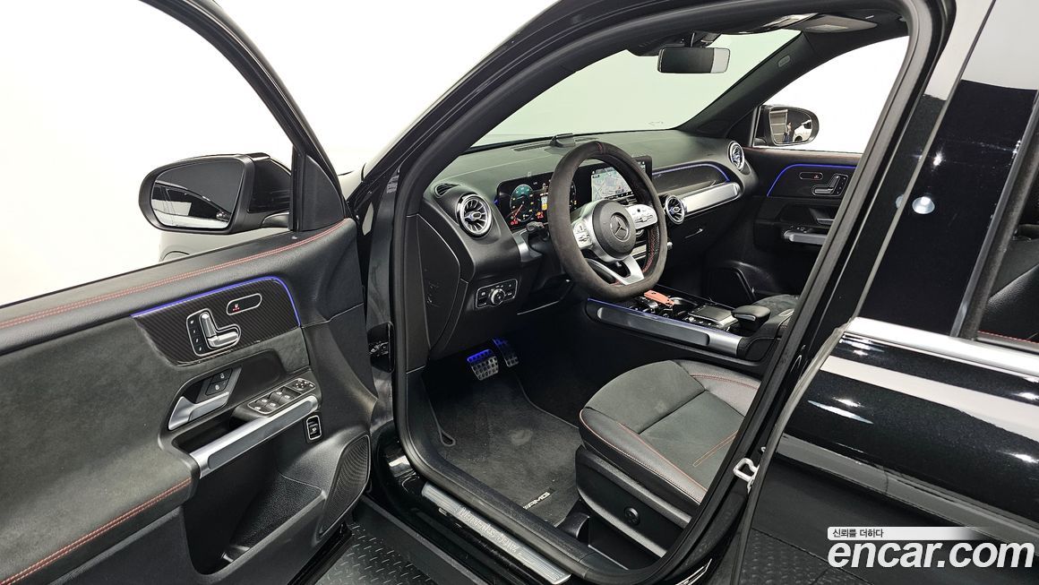 Mercedes-Benz GLB-Class 2021