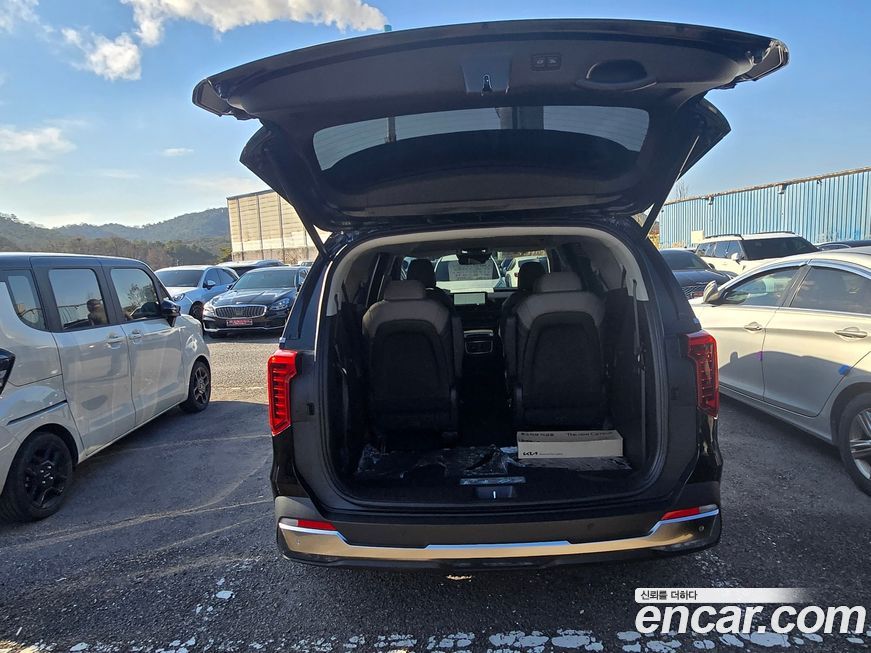 Kia Canival 2024