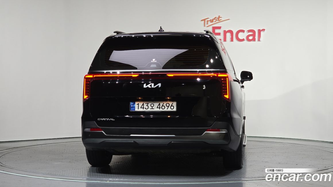 Kia Canival 2024