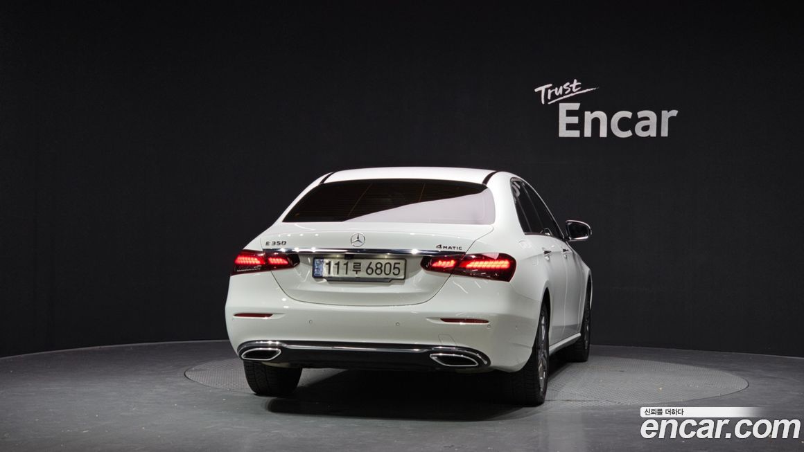 Mercedes-Benz E-Class 2021