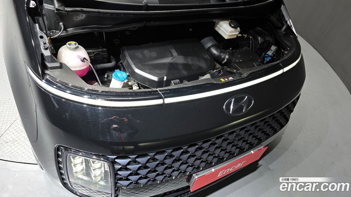 Hyundai Staria 2023
